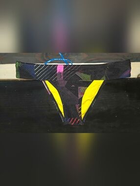 New Arena Bikini Bottoms – Black Multicolor Print (Never Worn)